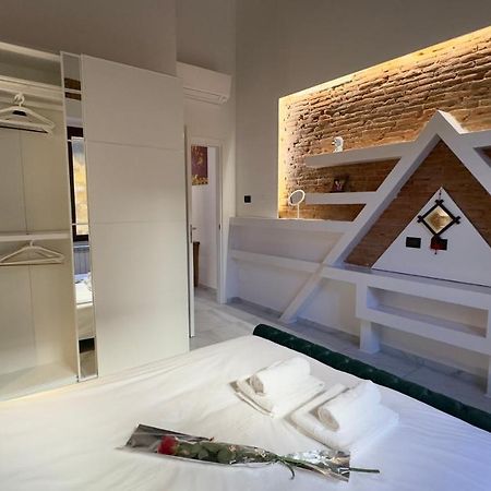 Suite Stylish & Cozy Apartment In The Heart Of Florença Exterior foto