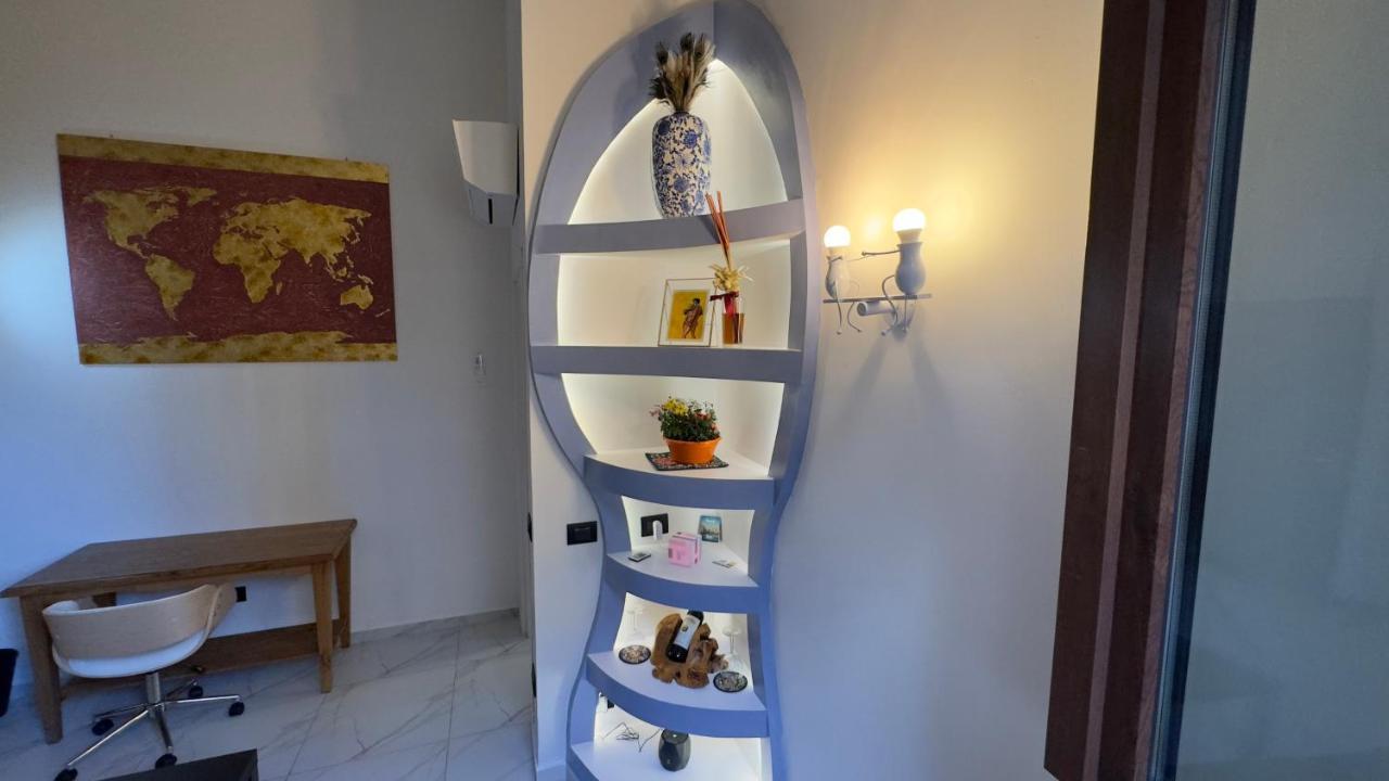 Suite Stylish & Cozy Apartment In The Heart Of Florença Exterior foto