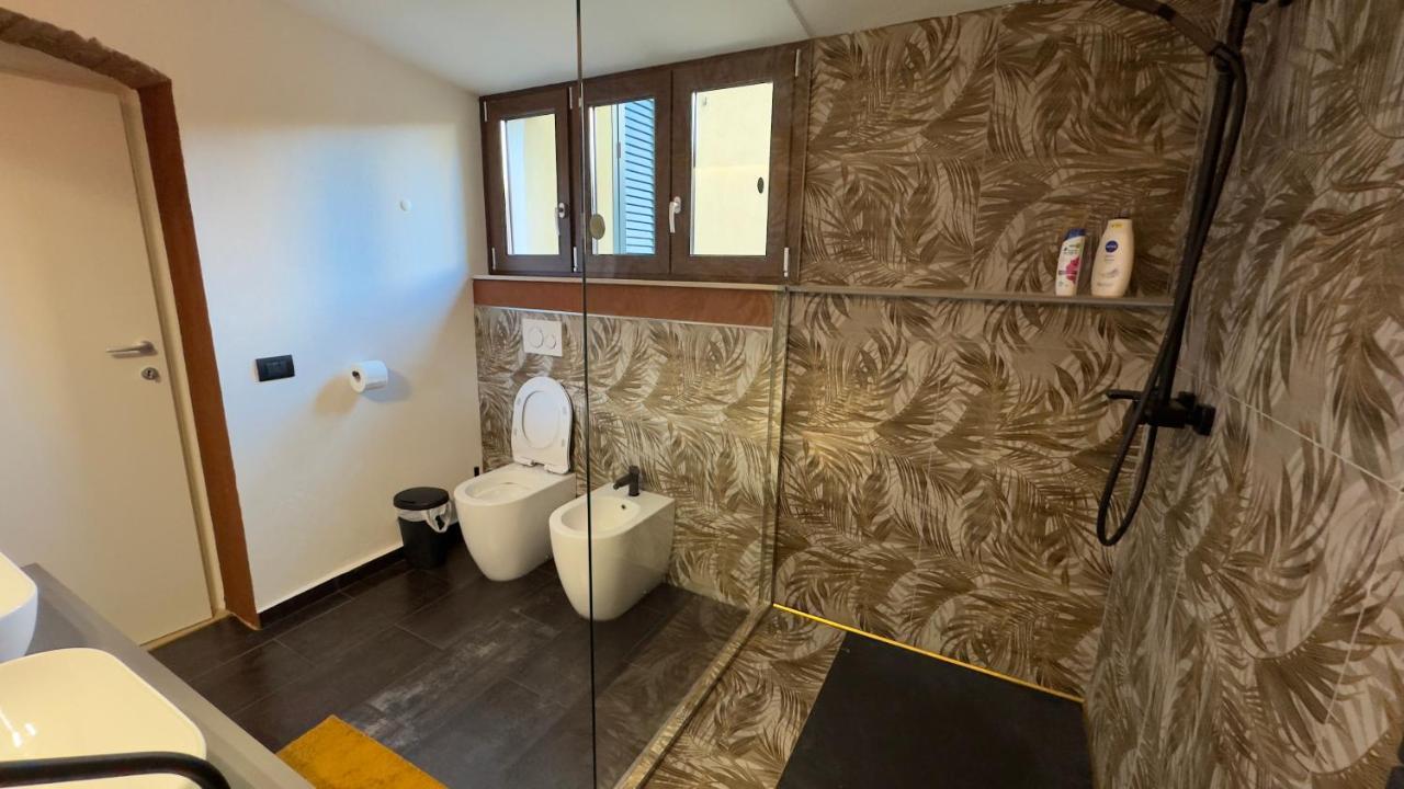 Suite Stylish & Cozy Apartment In The Heart Of Florença Exterior foto