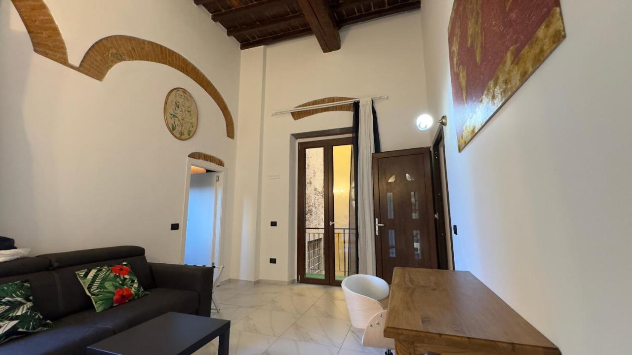 Suite Stylish & Cozy Apartment In The Heart Of Florença Exterior foto