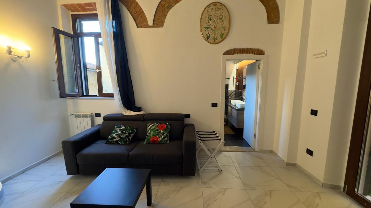 Suite Stylish & Cozy Apartment In The Heart Of Florença Exterior foto